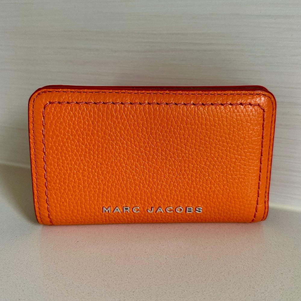 Marc Jacobs Leather Compact Wallet